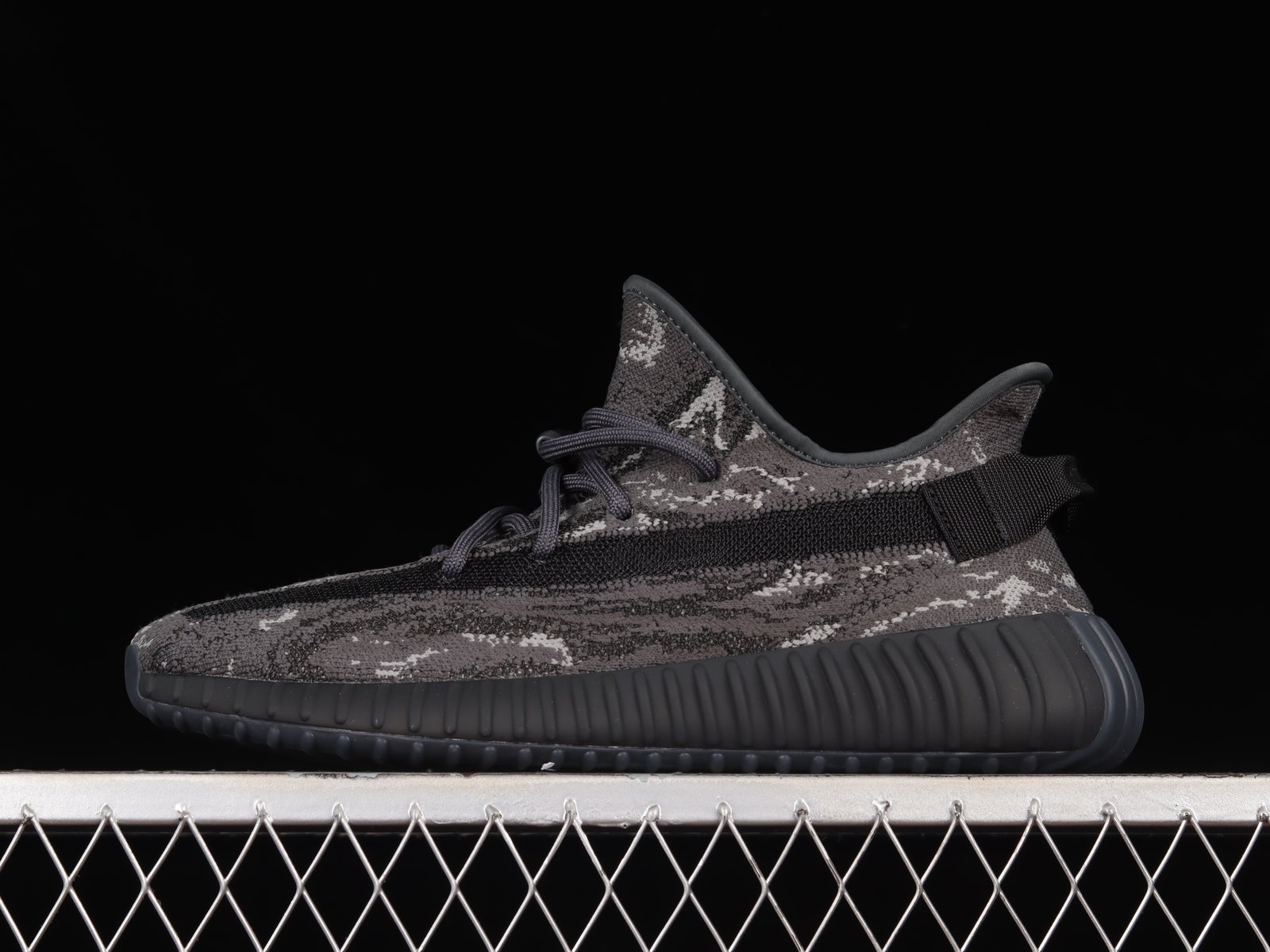 Yeezy Boost 350 V2 Dark Salt