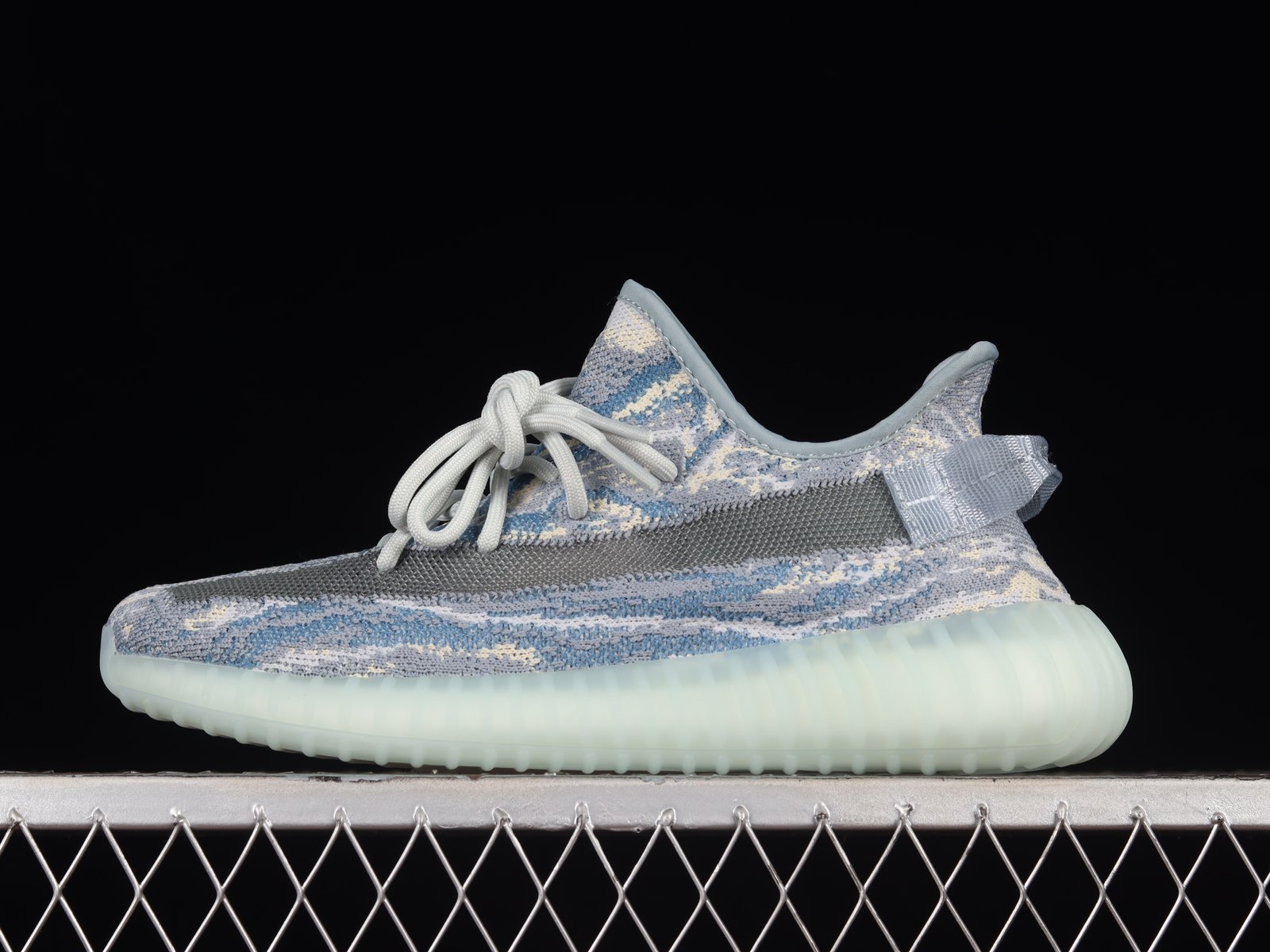 Yeezy Boost 350 V2 Forst Blue